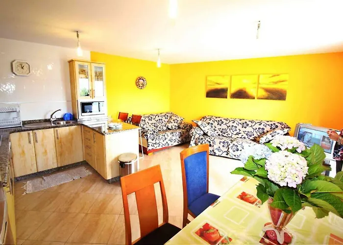 Holiday home Casa Caramanchon